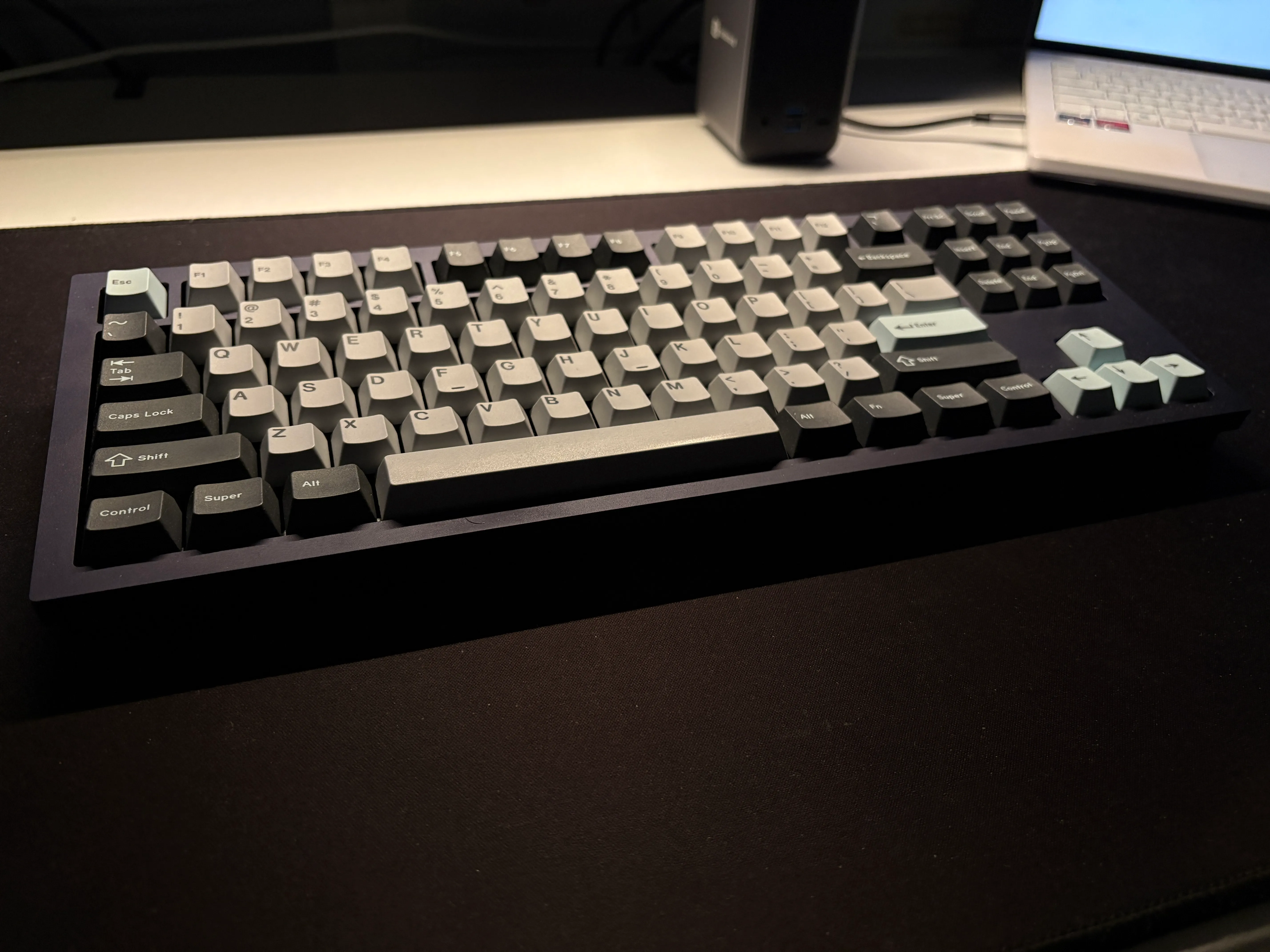 Devastating TKL with GMK Rainy Day 2